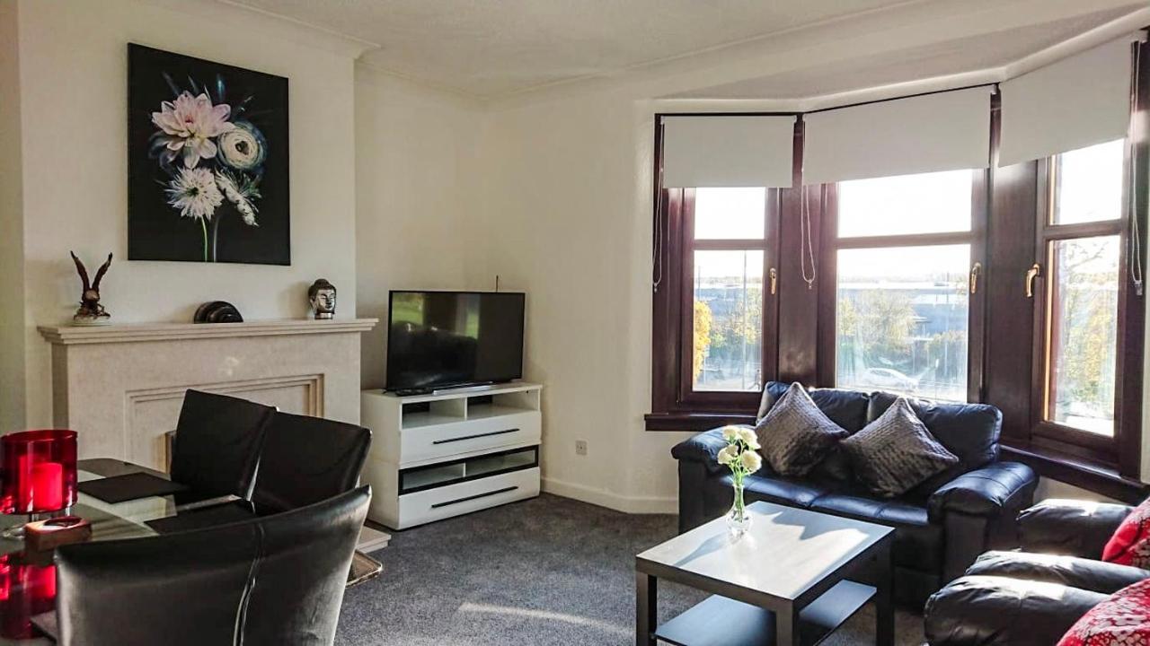 Carnock Road Apartment - Silverburn Shopping Centre 글라스고 외부 사진