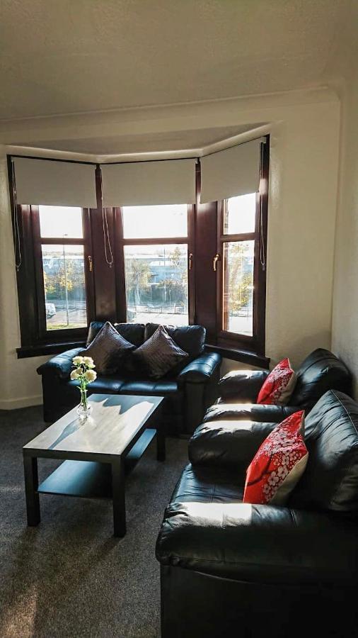 Carnock Road Apartment - Silverburn Shopping Centre 글라스고 외부 사진