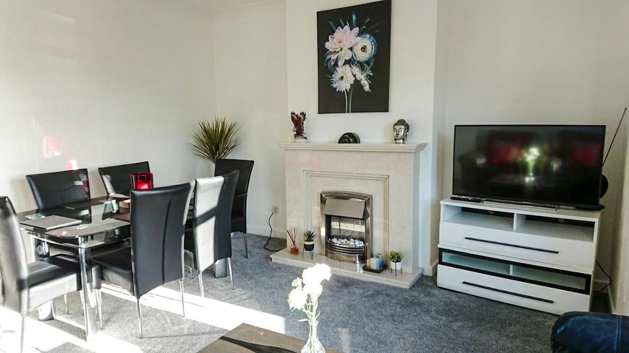 Carnock Road Apartment - Silverburn Shopping Centre 글라스고 외부 사진
